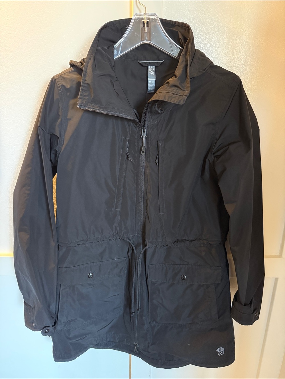Mountain Hardware Black Hooded Lightweight Anorak Rain Jacket